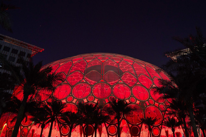 Al Wasl Plaza dome_beating red_1